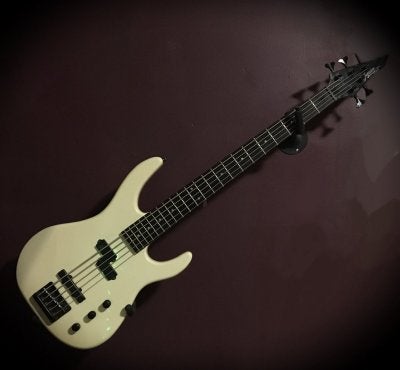 Squier hm bass hotsell