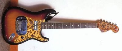 02b3444e7145325e8c9f7fe6f3717bb3--ry-cooder-fender-stratocaster.jpg