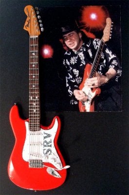 stevierayvaughan_redstrat.jpg